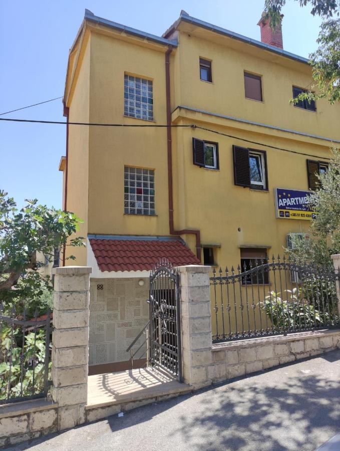 Eros Guesthouse Split Exterior foto